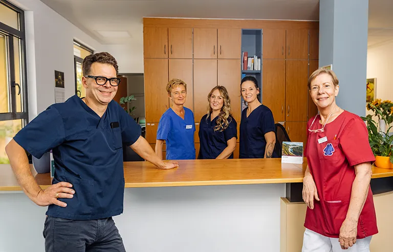 Teamfoto Praxisgemeinschaft Dr. Reich und Dr. Weinmeister